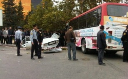 Bakıda avtobus qəzası: 6 nəfər yaralanıb