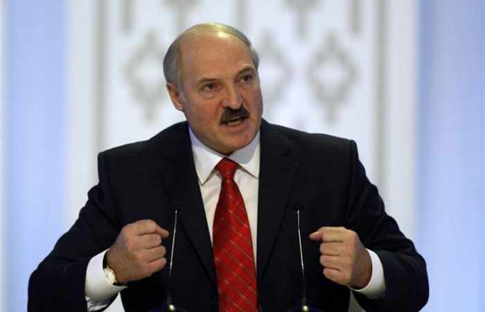 Lukaşenko: “Biz Qarabağ problemini həll edə bilmirik”