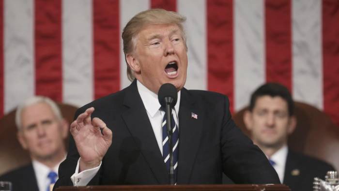 Démission de six experts conseillant Trump sur le sida