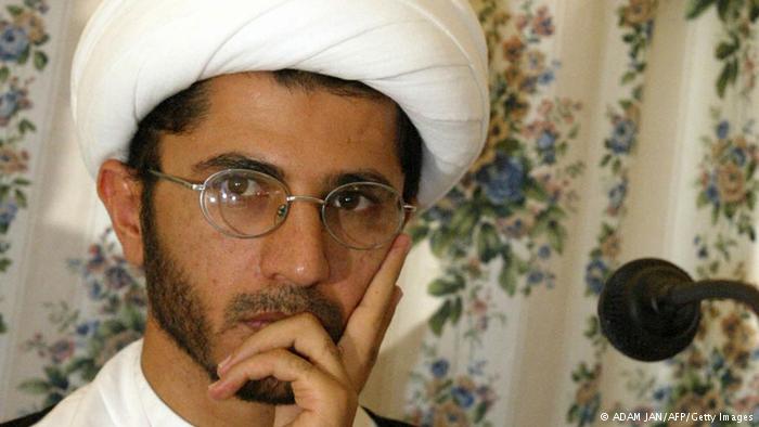 Bahrain court extends prison term for Shiite opposition leader