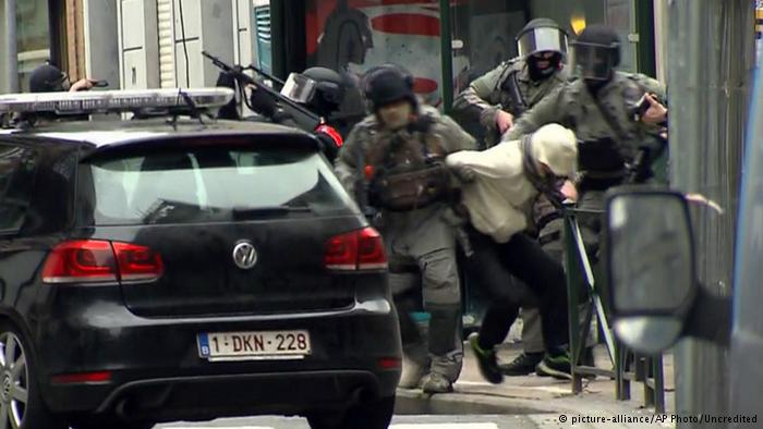 Hollande: France to request Abdeslam extradition