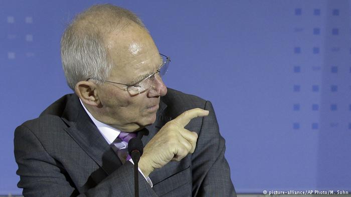 German finance minister blasts CSU`s `attacks against Merkel`