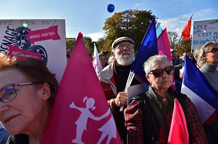 La Manif pour tous se remobilise en France à l`approche de la présidentielle