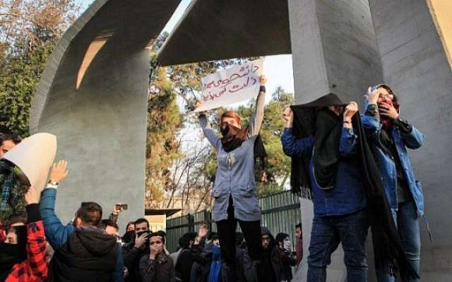 Iran says 25 died in anti-government rallies, releases hundreds of protesters
