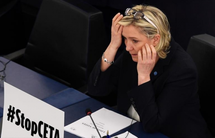 Juzgado francés cita a Le Pen por escándalo de empleos ficticios