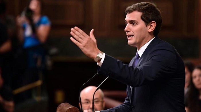 Rivera acusa a Rajoy de hacer un Gobierno pensando en su partido