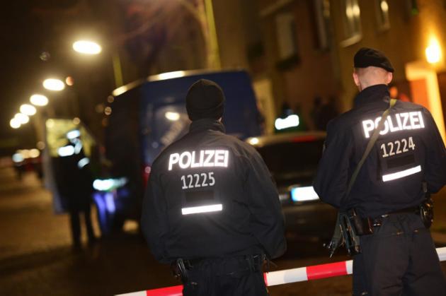 Allemagne: perquisitions et interpellations de suspects liés à EI
