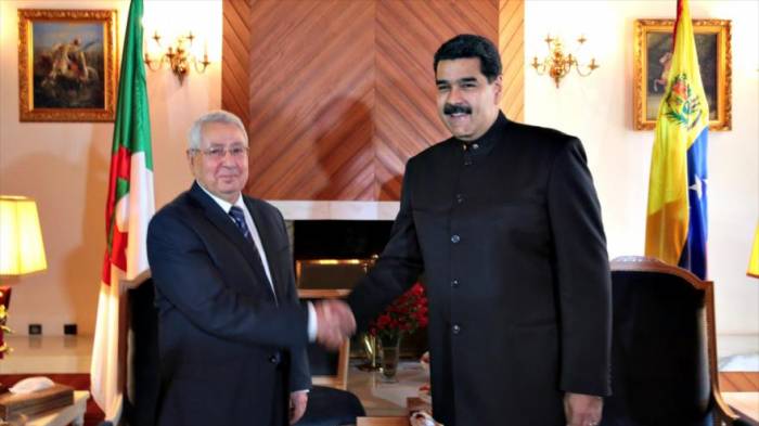 Maduro promete precios justos para ‘recuperar’ mercado petrolero