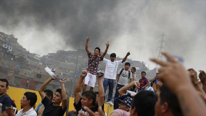 Choques por alza de peaje en Perú deja 9 heridos y 28 arrestados