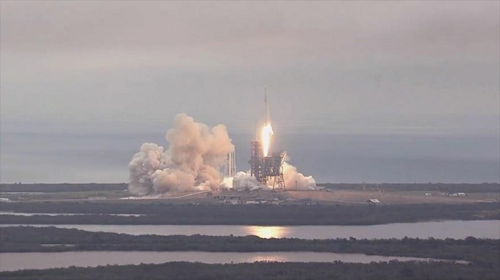 SpaceX lanza con éxito cohete Falcon 9 desde plataforma de la NASA