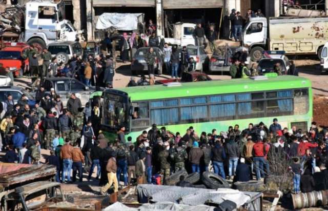 Con mediación rusa, rebeldes evacuan su último bastión en Homs