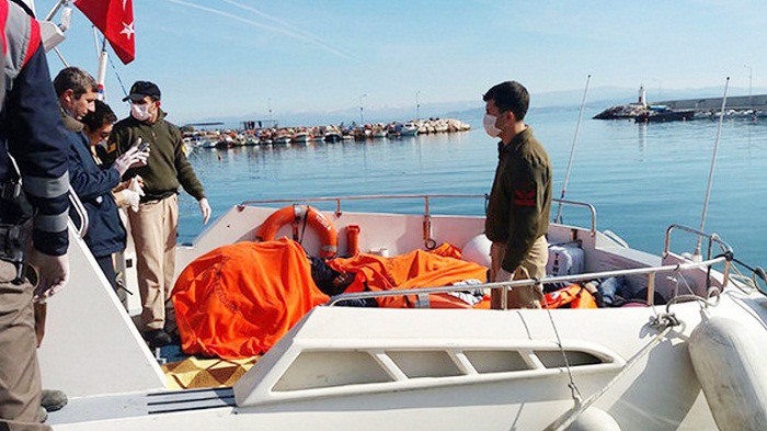 Refugee boat sinks off Turkey`s Aegean coast, 24 dead