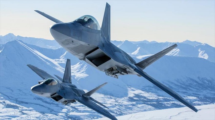 Pilotos de EEUU describen cómo interceptaron dos Sujoi sirios