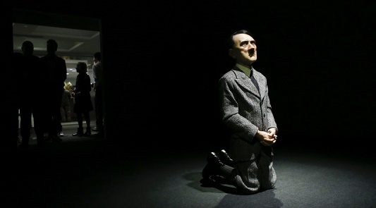Une statue représentant Hitler adjugée pour 17 millions de dollars