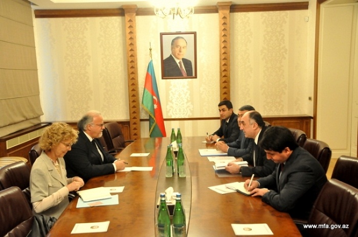 Azerbaijani FM receives outgoing ambassador of France