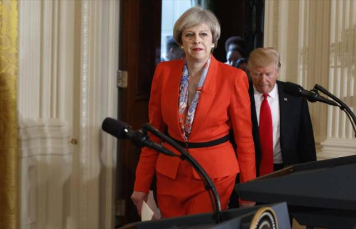 Legisladores: Londres no debe seguir los pasos de EEUU en O. Medio