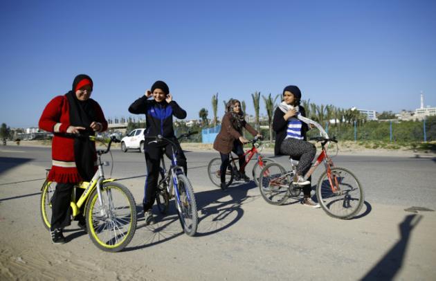 A Gaza, quatre femmes à vélo font souffler un petit vent de liberté