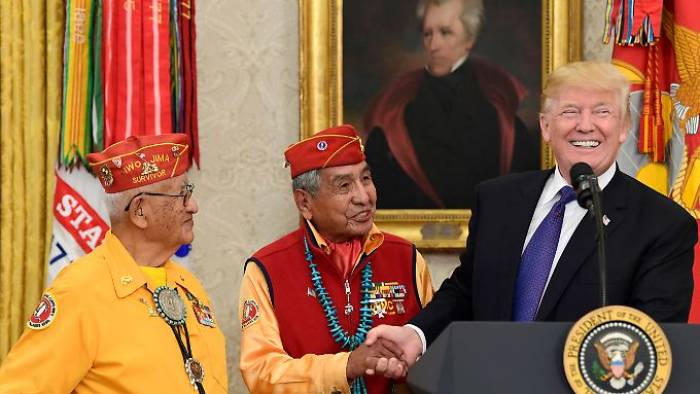 Trump und "Pocahontas"