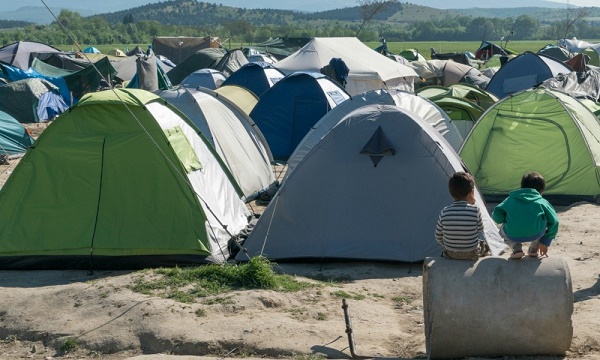 Le Royaume-Uni va accueillir 3.000 enfants venus du Moyen-Orient et d`Afrique d`ici 2020