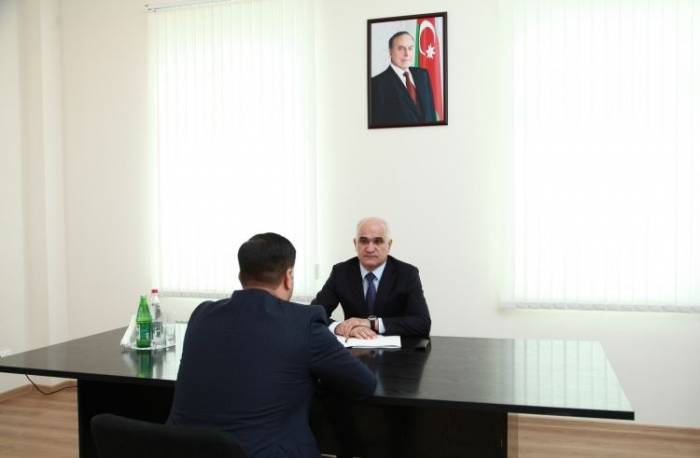 Şahin Mustafayev vətəndaşları qəbul edib Şahin Mustafayev vətəndaşları qəbul edib