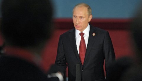 Putin Qazaxıstana gedib