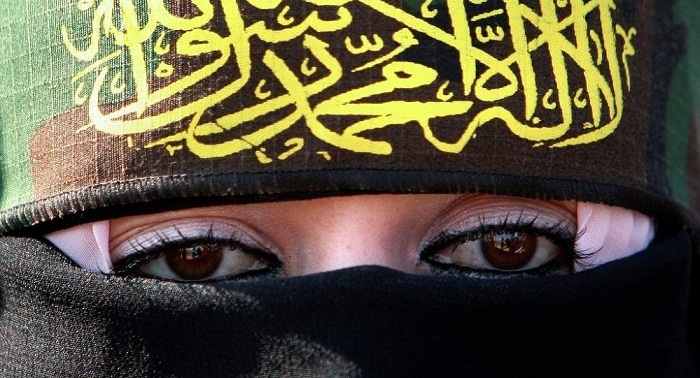 Des djihadistes déguisés en femmes pour fuir la Syrie  VIDEO