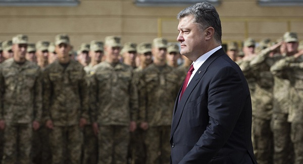Kiev ordonne que des unités soient mises sur le pied d`alerte à la frontière criméenne