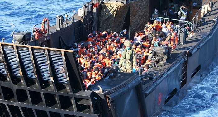 Un navire de guerre belge sauve des migrants en Méditerranée