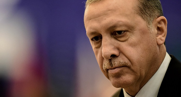 L`attentat d`Istanbul: Erdogan exhorte à une "lutte commune" contre le terrorisme