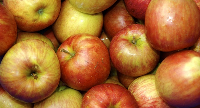 Apple a day keeps tumor away: fruits lower teen