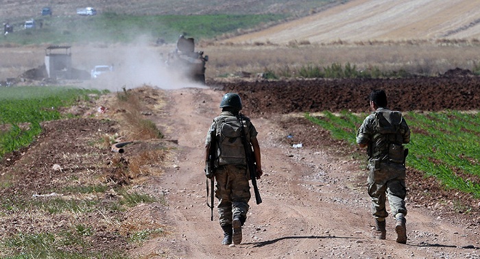 La Turquie construit un mur à sa frontière avec la Syrie 