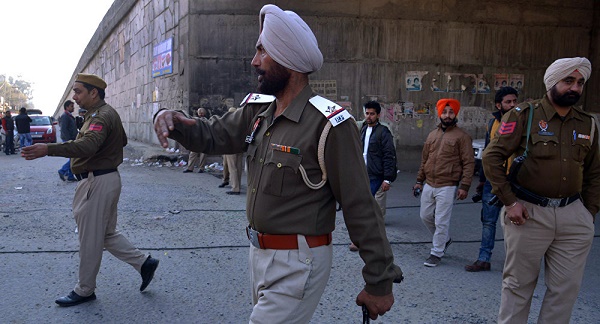 Attaque d`une base aérienne: l`Inde accuse un jihadiste pakistanais