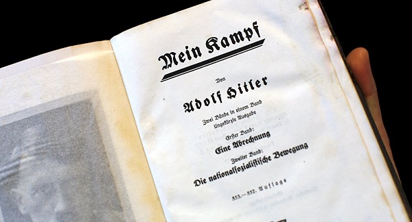 Un Mein Kampf ayant appartenu à Hitler vendu aux enchères