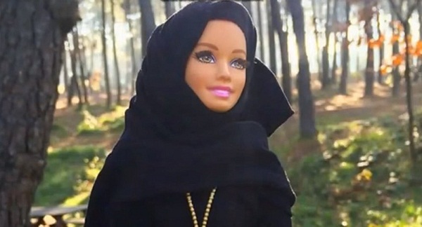 Le compte d`une Barbie musulmane gagne en popularité sur Instagram  