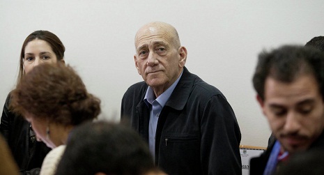 Former Israeli Prime Minister Sentenced to 8 Months for Fraud 