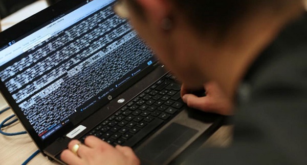 Le FBI paie des hackers pour décrypter un iPhone
