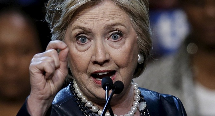 Clinton demande à Trump de supprimer son compte sur Twitter