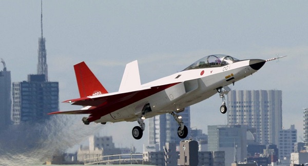 Le Japon a testé son premier avion furtif