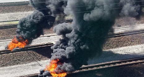 Striking French Ferry Workers Shut Channel Tunnel to UK, Set Tires Ablaze