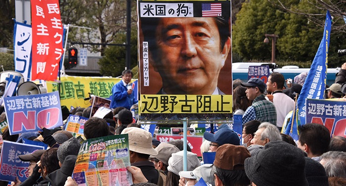 Japon: manifestation à Okinawa contre la présence militaire US