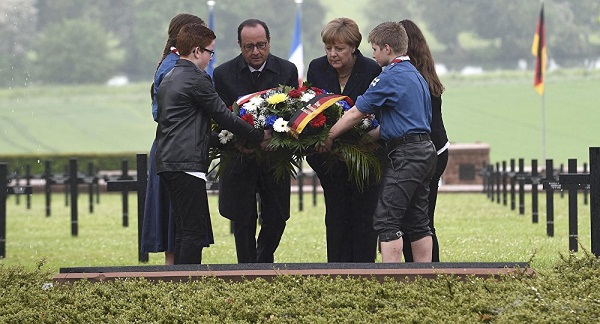 Hollande et Merkel commémorent le centenaire de la bataille de Verdun
