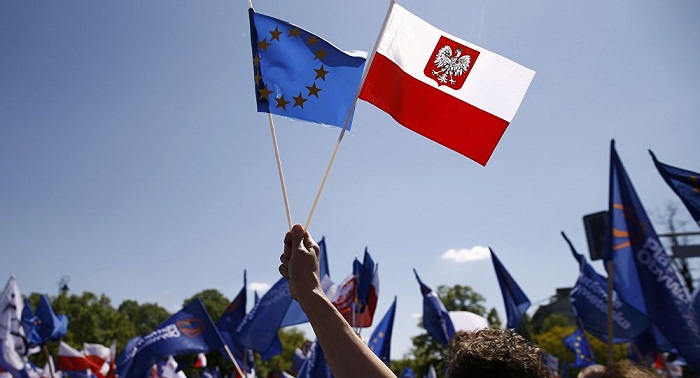 L`UE pourrait décréter des sanctions contre la Pologne