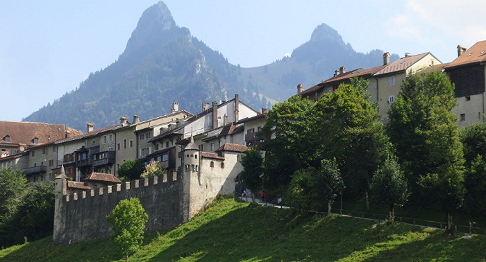 La Suisse enterre l`idée d`adhésion à l`UE