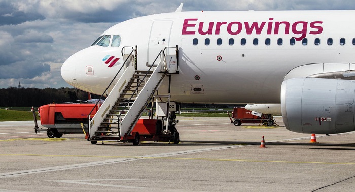En Allemagne, un avion décolle avec la moitié de ses passagers