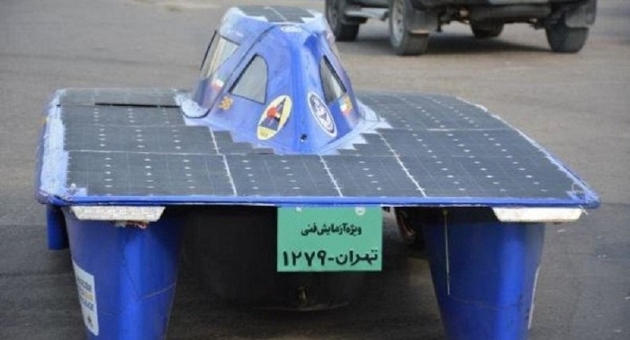 La voiture solaire iranienne fait le tour du pays