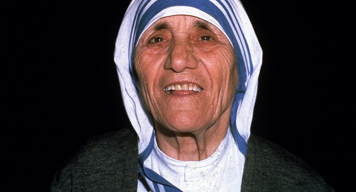 Mère Teresa sera canonisée par le pape François 