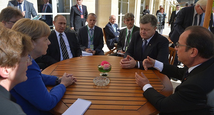 Normandy Four Meeting in Paris Gives Hope for Minsk Deal Implementation
