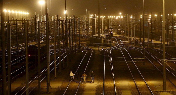 Eurotunnel Rail Service Briefly Suspended 