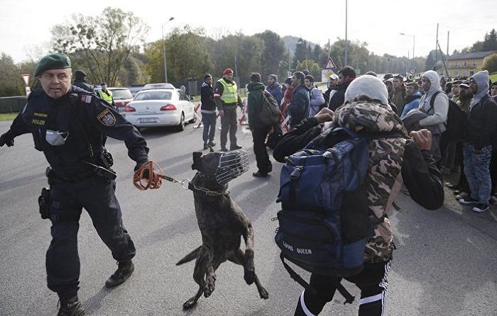 Merkel under pressure as Bavaria, Austria trade blows over asylum crisis - VIDEO