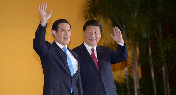 Chinese, Taiwanese Leaders Hold Historical Meeting in Singapore